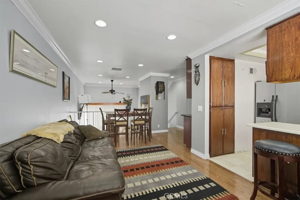 27617 Nugget, Canyon Country, California 91387 home-pic-6